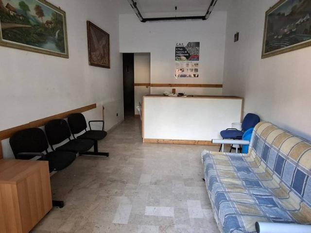 Locale Commerciale in vendita a VII Circoscrizione, Palermo