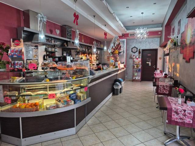 Locale Commerciale in vendita a Colombella, Roma Capitale