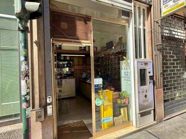 Locale Commerciale in vendita a Parma Centro, Sorbolo