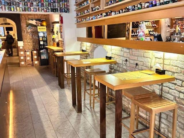 Locale Commerciale in vendita a Parma Centro, Sorbolo