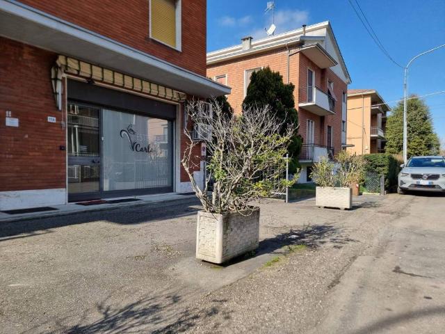 Locale Commerciale in vendita a Quartiere Bandini, Sorbolo