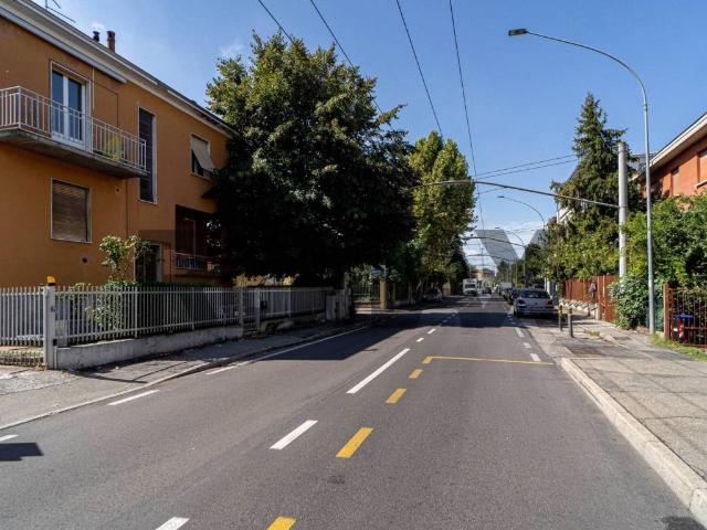 Locale Commerciale in vendita a Sorbolo, Reggio Emilia