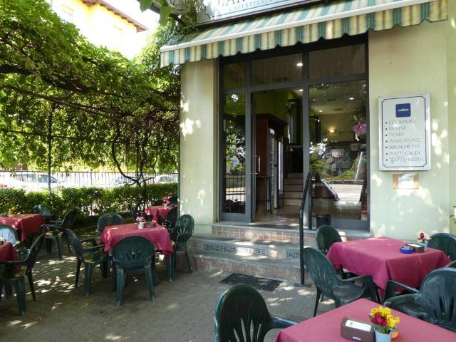 Locale Commerciale in vendita a Pablo, Sorbolo
