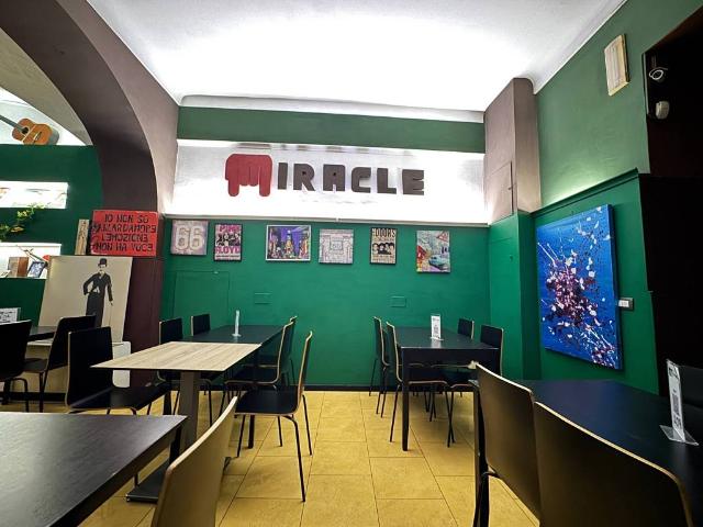 Locale Commerciale in vendita a Paternò, Sicilia