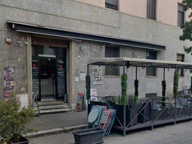 Locale Commerciale in vendita a Ticinello, Pavia