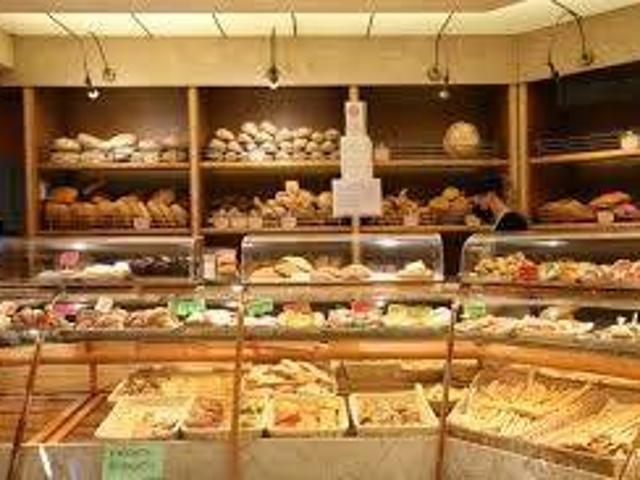 Locale Commerciale in vendita a Vallone, Pavia