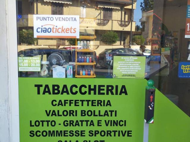 Locale Commerciale in vendita a Zanni, Pescara