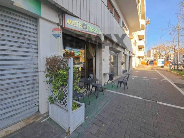 Locale Commerciale in vendita a Pescara, Abruzzo