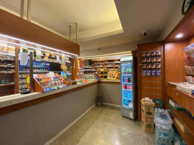 Locale Commerciale in vendita a Pescara, Abruzzo