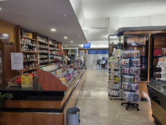 Locale Commerciale in vendita a Pescara, Abruzzo