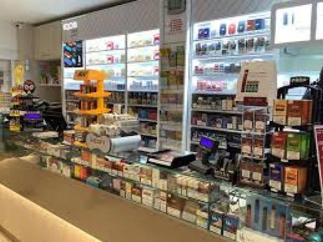 Locale Commerciale in vendita a Piacenza, Reggio Emilia