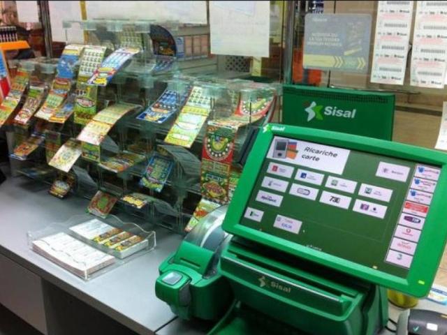 Locale Commerciale in vendita a Infrangibile, Piacenza