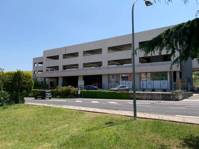 Locale Commerciale in vendita a Unione dei comuni Savena-Idice, Pianoro