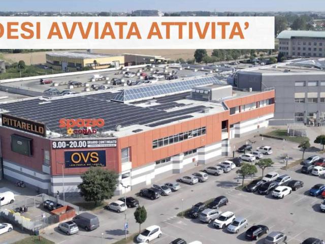 Locale Commerciale in vendita a Quartiere Sant'Anna, Piove Di Sacco