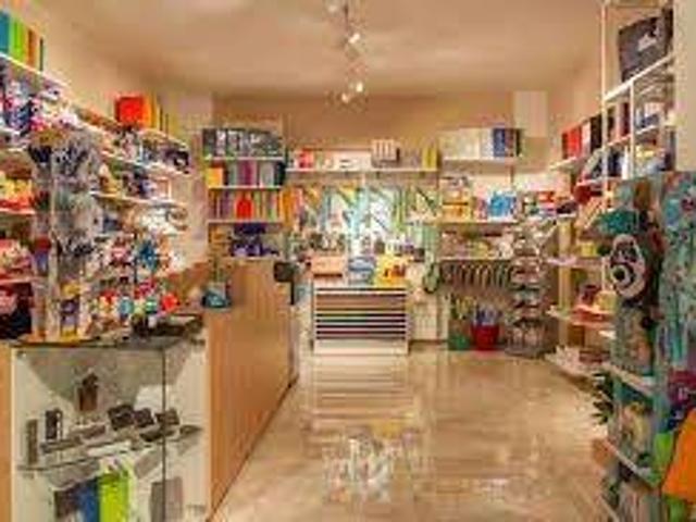 Locale Commerciale in vendita a Sant'Antonio, Pisa