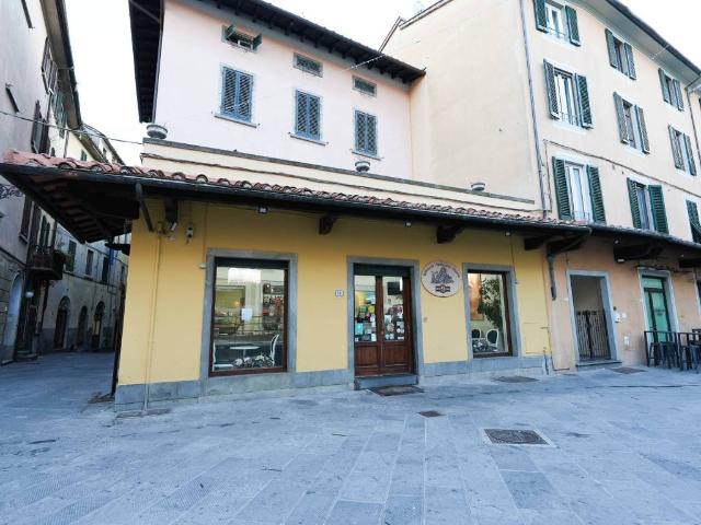 Locale Commerciale in vendita a Pistoia, Toscana