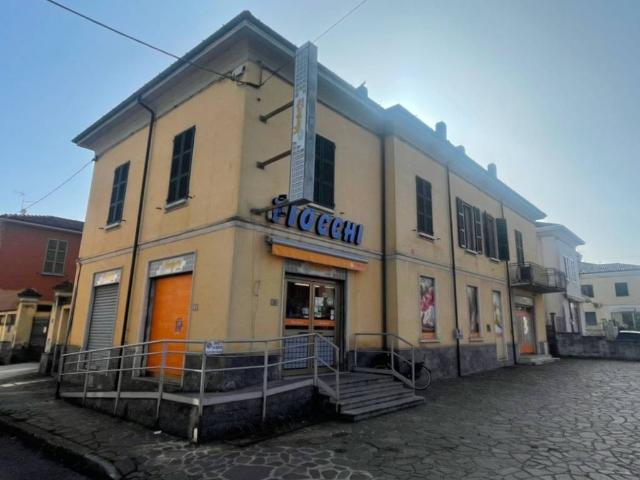 Locale Commerciale in vendita a Maiano, Podenzano