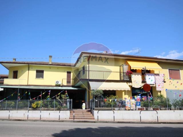 Locale Commerciale in vendita a Polverara