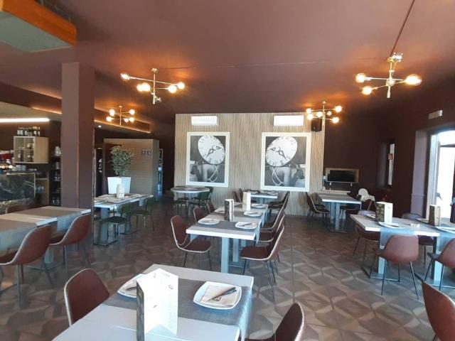 Locale Commerciale in vendita a Piemonte, Novara