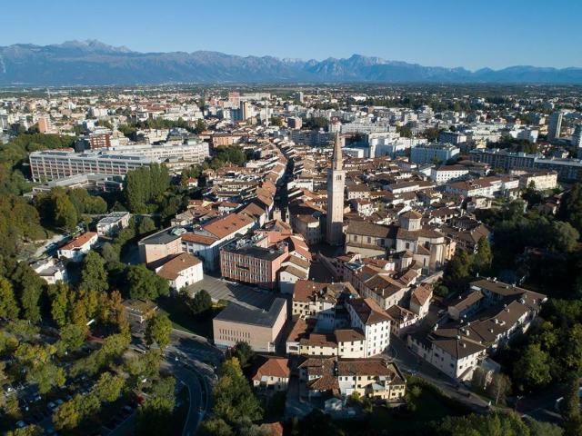 Locale Commerciale in vendita a San Gregorio, Pordenone / Pordenon