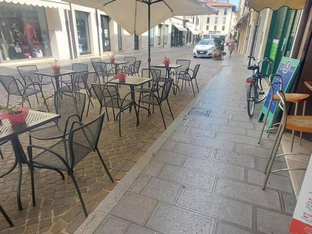 Locale Commerciale in vendita a San Giorgio, Pordenone