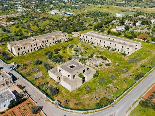 Locale Commerciale in vendita a Puglia, Lecce