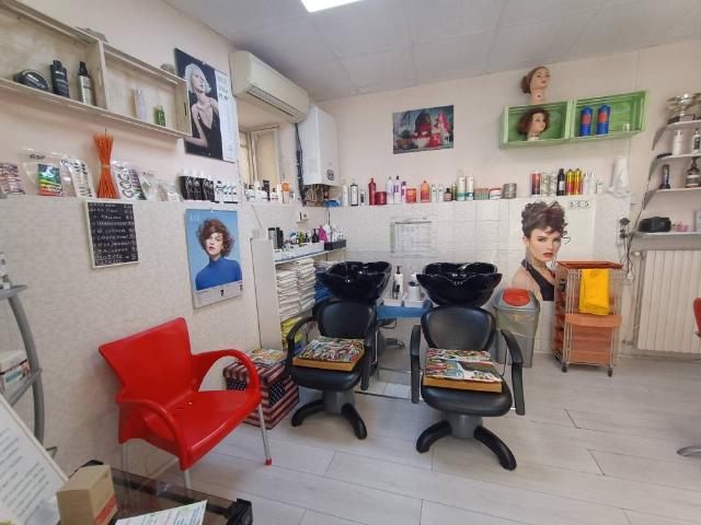 Locale Commerciale in vendita a Piemonte, Cuneo
