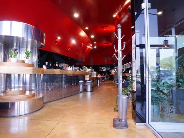 Locale Commerciale in vendita a Ravenna, Reggio Emilia