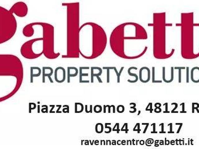 Locale Commerciale in vendita a Ravenna, Reggio Emilia