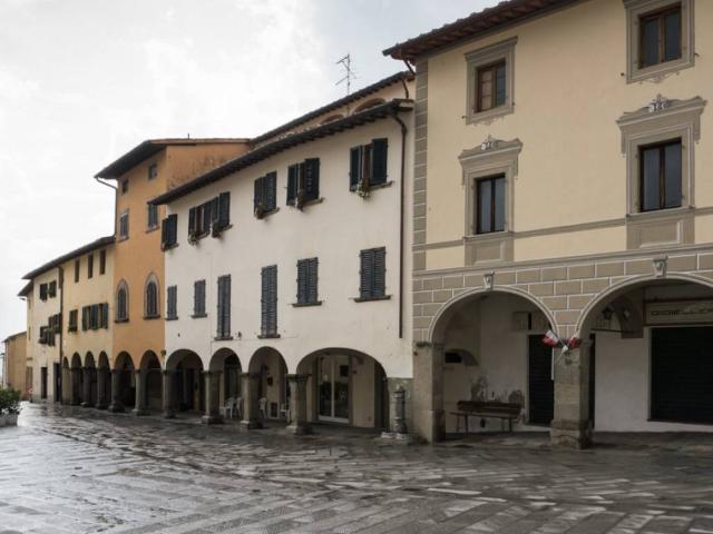 Locale Commerciale in vendita a Unione di Comuni Valdarno e Valdisieve, Reggello