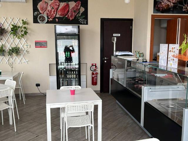 Locale Commerciale in vendita a Buco del Signore, Re