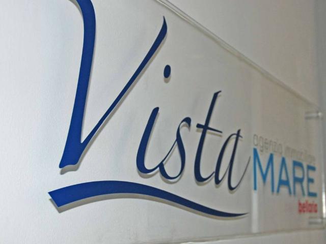 Locale Commerciale in vendita a Viserba Monte, Rimini