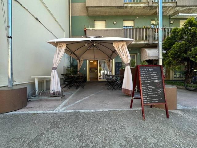 Locale Commerciale in vendita a Unione della Romagna Faentina, Riolo Terme
