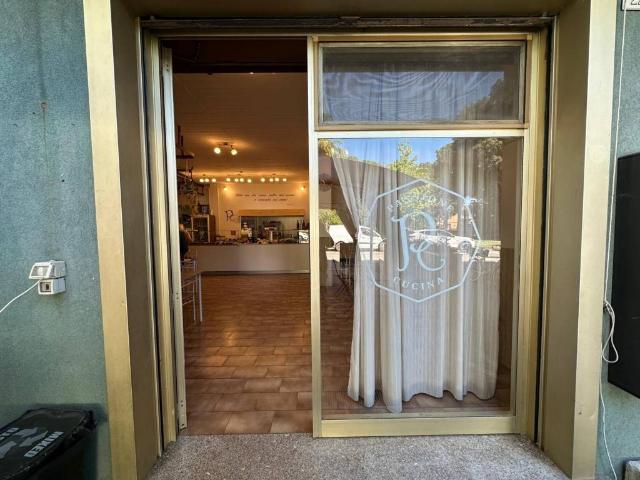 Locale Commerciale in vendita a Riolo Terme, Ravenna