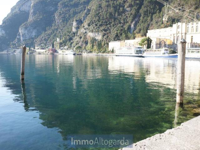 Locale Commerciale in vendita a Comunità Alto Garda e Ledro, Riva