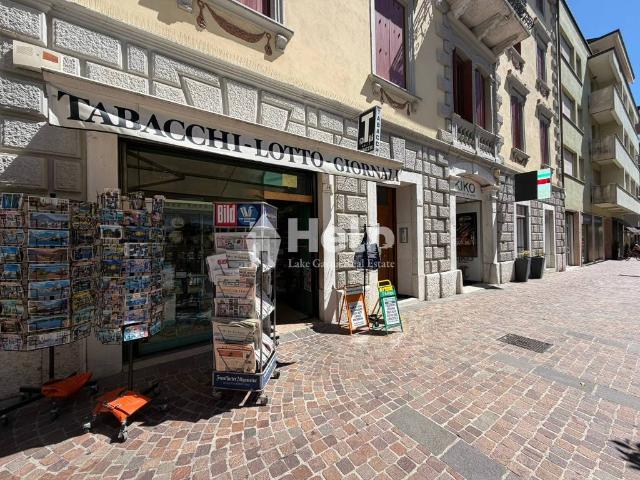 Locale Commerciale in vendita a Comunità Alto Garda e Ledro, Riva