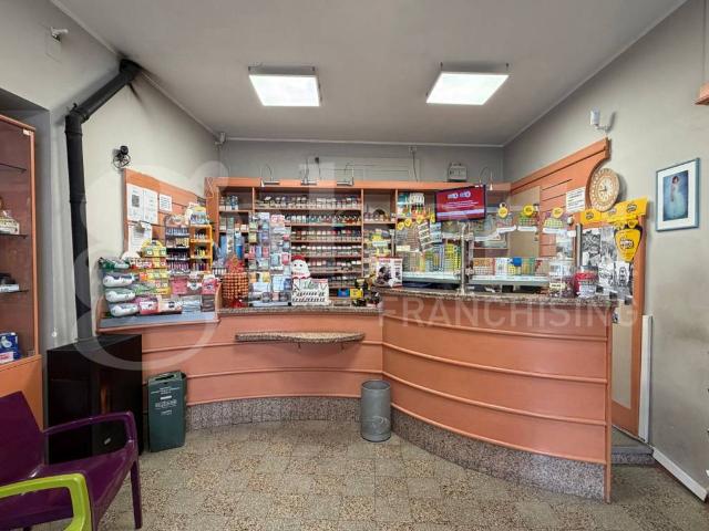 Locale Commerciale in vendita a Rocca Di Mezzo, Abruzzo