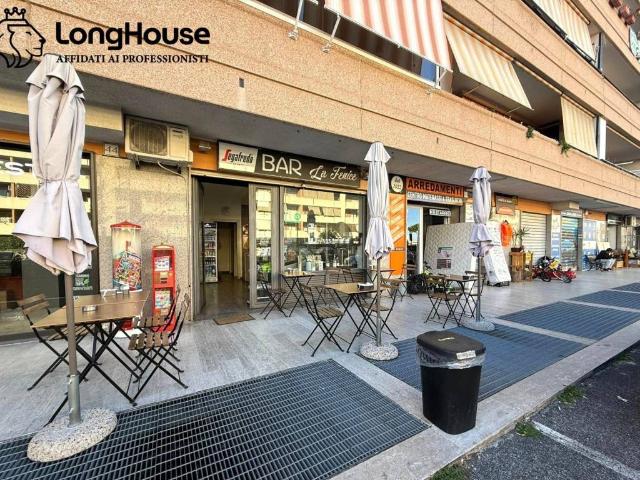 Locale Commerciale in vendita a Ponte di Nona, Roma Capitale