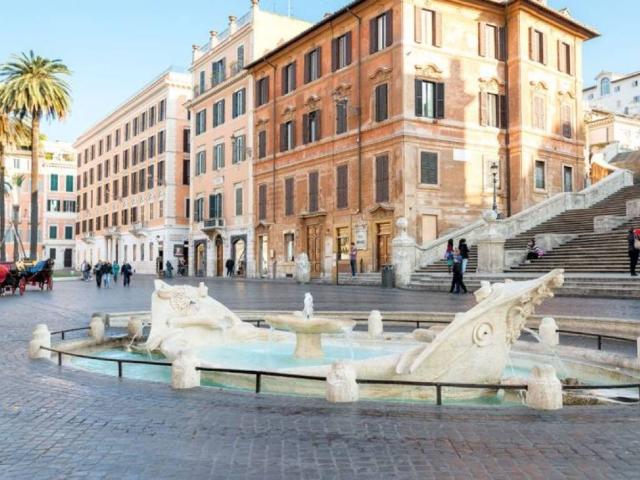 Locale Commerciale in vendita a Municipio Roma I, Roma Capitale