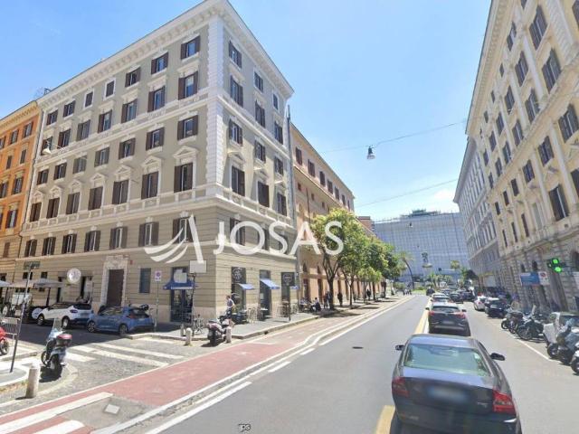 Locale Commerciale in vendita a Municipio Roma I, Roma Capitale