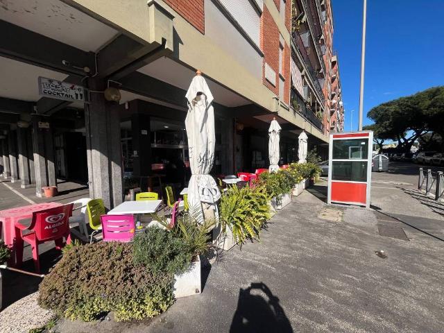 Locale Commerciale in vendita a Lido di Ostia, Roma Capitale