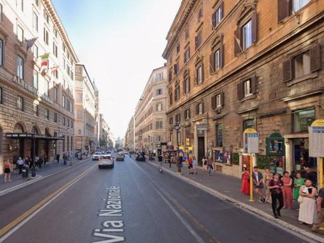 Locale Commerciale in vendita a Municipio Roma I, Roma Capitale