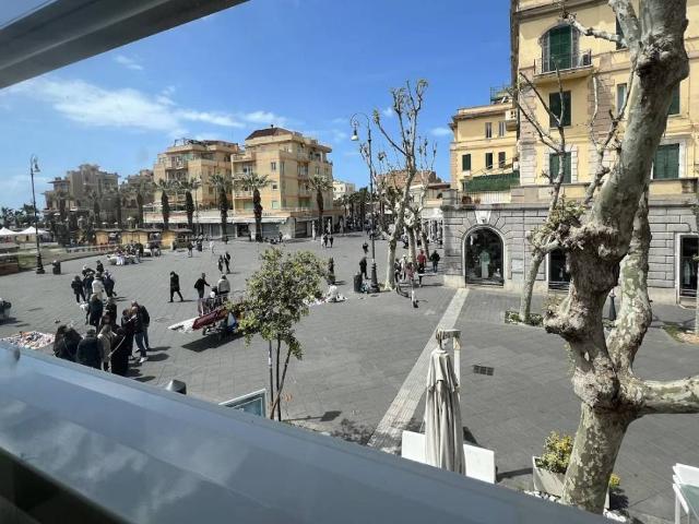 Locale Commerciale in vendita a Lido di Ostia, Roma Capitale