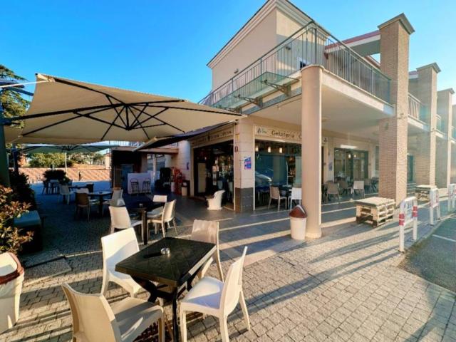 Locale Commerciale in vendita a Castelverde, Roma Capitale