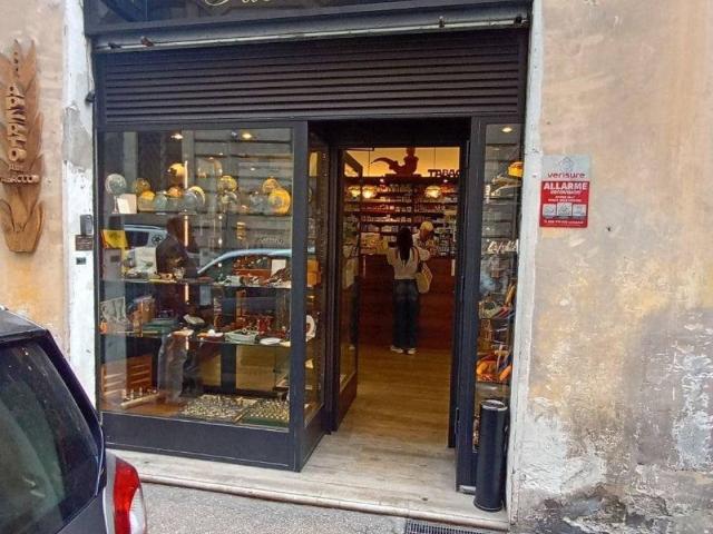 Locale Commerciale in vendita a Sant'Eustachio, Roma