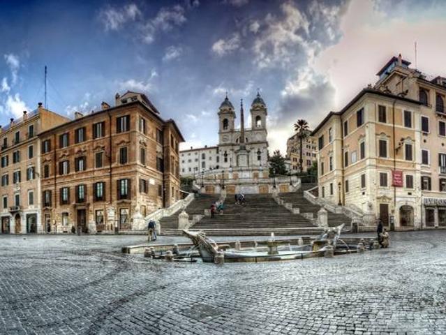Locale Commerciale in vendita a Municipio Roma I, Roma Capitale