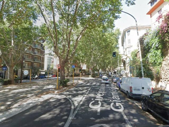 Locale Commerciale in vendita a Gianicolense, Montecompatri