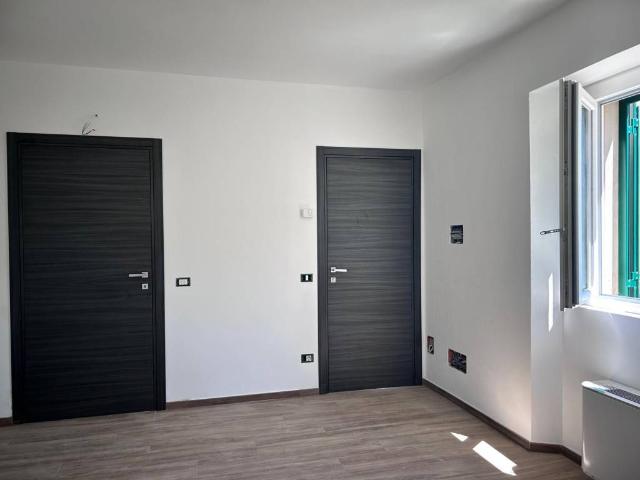 Locale Commerciale in vendita a Romagnese, Lombardia