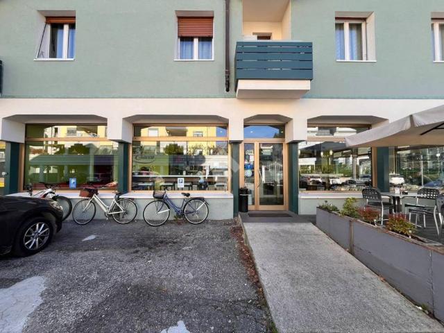 Locale Commerciale in vendita a Comunità della Vallagarina, Borgo Sacco