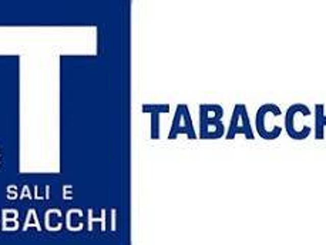 Locale Commerciale in vendita a Tassina, Rovigo